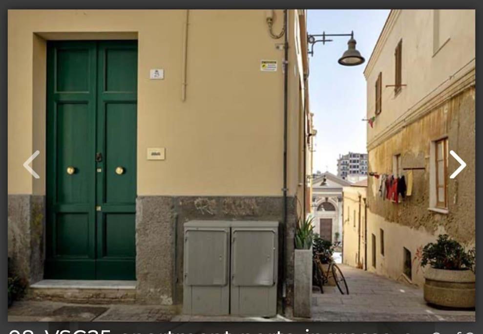Apartment Vsg25 Nel Centro Di Cagliari Exteriör bild