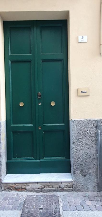 Apartment Vsg25 Nel Centro Di Cagliari Exteriör bild