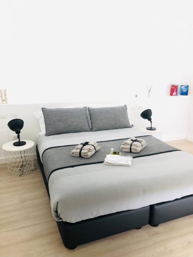 Apartment Vsg25 Nel Centro Di Cagliari Exteriör bild
